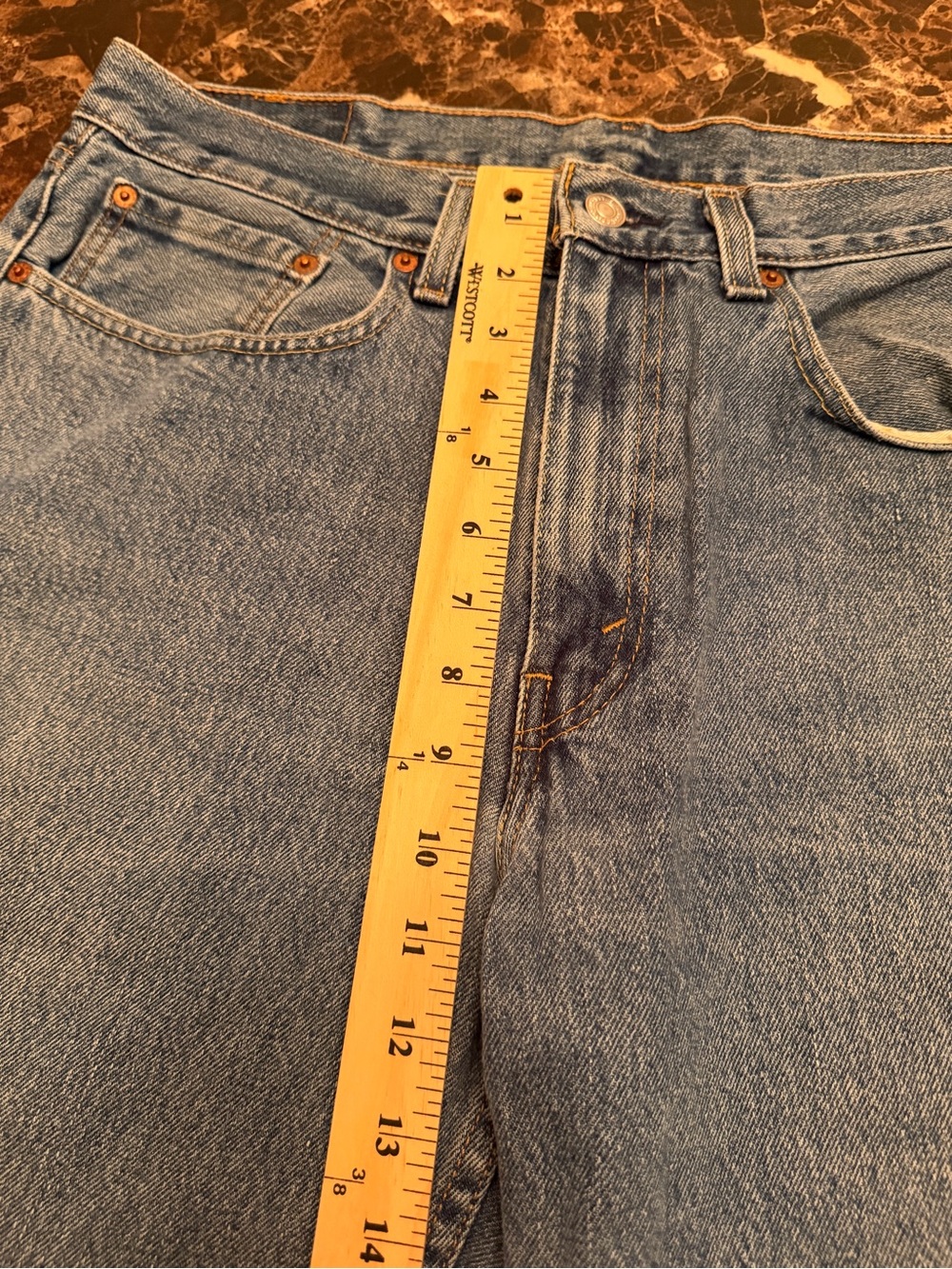 Levi’s 550 Relaxed Fit Men’s Jeans W34 L30 Light Wash Blue Denim - Picture 2 of 8